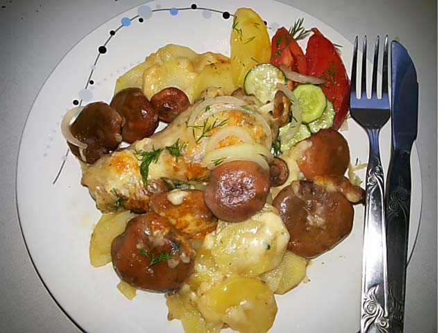 Курка з картоплею в духовці. Як смачно запекти курку з картоплею і грибами