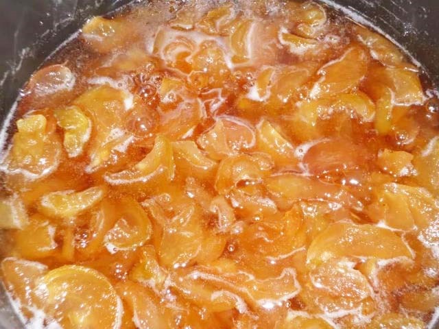 Прозоре варення з яблук часточками — 8 швидких рецептів на зиму