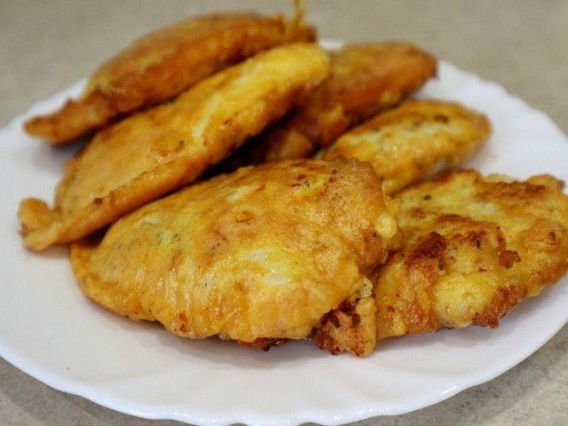 Куряче філе в клярі: як приготувати філе курки на сковороді
