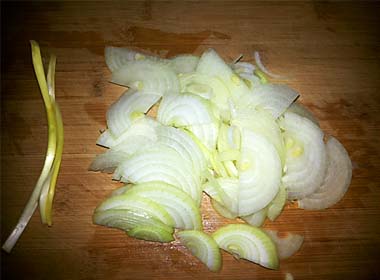 Шашлик зі свинини і найсмачніший маринад, щоб м’ясо було м’яким