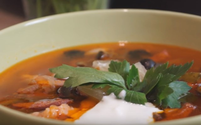 Збірна м’ясна солянка — 7 класичних рецептів приготування