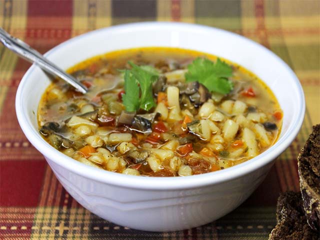 Розсольник – 14 кращих рецептів смачного супу з перловкою, рисом і солоними огірками