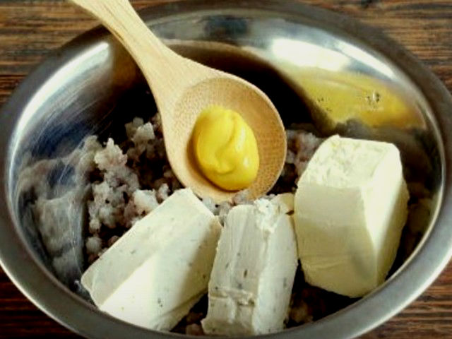 Яйця, фаршировані різними начинками. 12 простих і дуже смачних рецептів