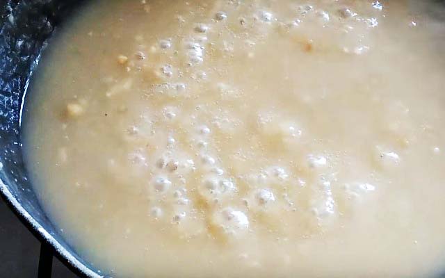 Гуляш зі свинини з підливою — 7 простих і смачних рецептів