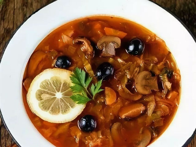 Грибна солянка — найсмачніші рецепти приготування