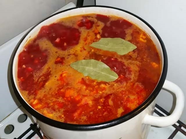 Борщ класичний — 8 рецептів приготування холодного і гарячого супу