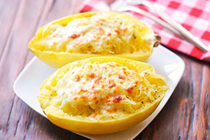 Солодка запіканка з макаронів: 3 рецепти для духовки і мультиварки