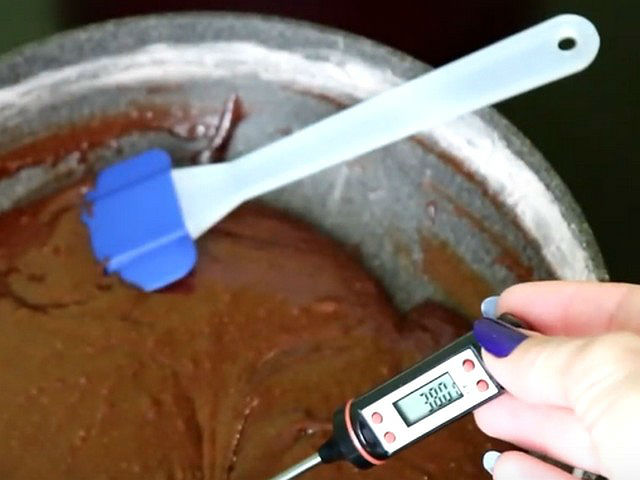 Різдвяні пряники — 6 покрокових рецептів в домашніх умовах