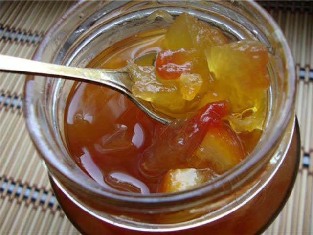 Варення з кавунових кірок – найпростіші рецепти