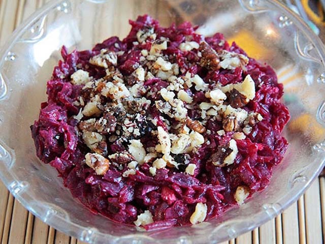 Салат Оселедець під шубою — 11 класичних рецептів з описом послідовності шарів