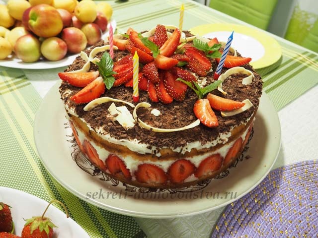 Торт Фрезє — рецепт приготування торта з полуницею в домашніх умовах