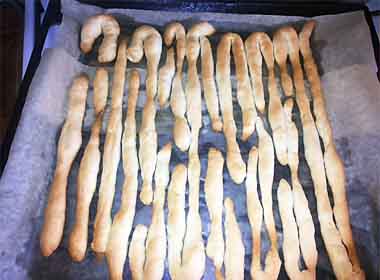 Торт “Мурашник” класичний – покроковий рецепт з фото