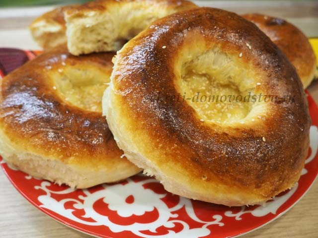 Узбецькі коржики в духовці — покроковий рецепт в домашніх умовах