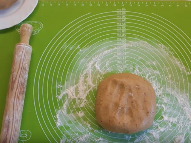 Різдвяні пряники — 6 покрокових рецептів в домашніх умовах