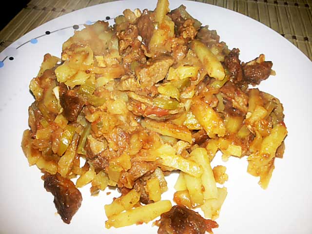 Азу по – татарськи з солоними огірками, покроковий рецепт з фото і відео