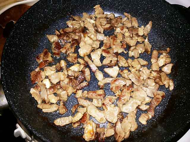 Азу по – татарськи з солоними огірками, покроковий рецепт з фото і відео