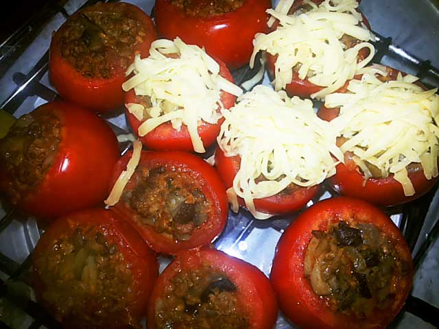 Помідори фаршировані – 6 простих і смачних рецептів з фото