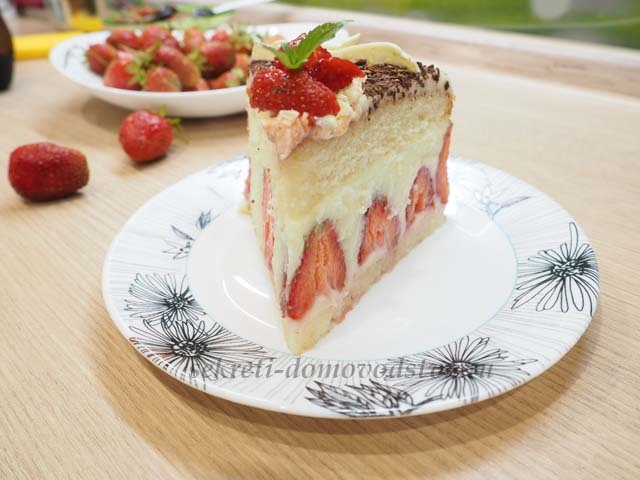 Торт Фрезє — рецепт приготування торта з полуницею в домашніх умовах