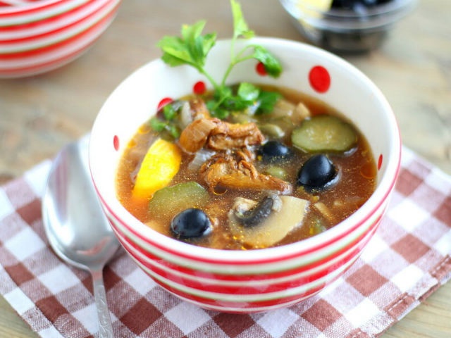 Грибна солянка — найсмачніші рецепти приготування