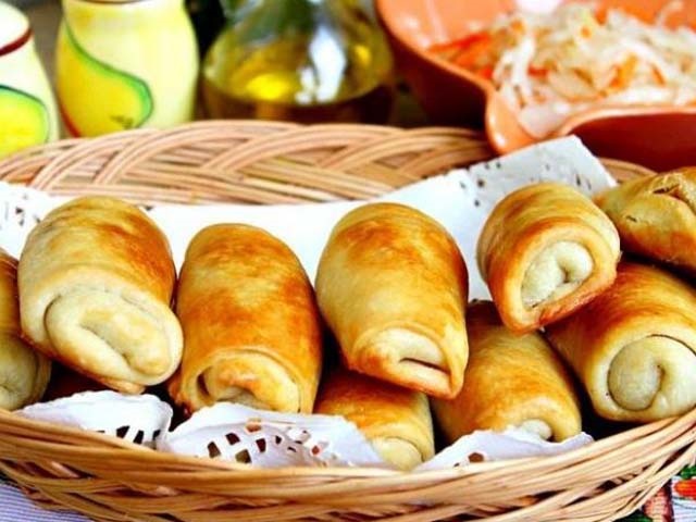 Пиріжки з капустою в духовці — 6 рецептів з смачного тіста