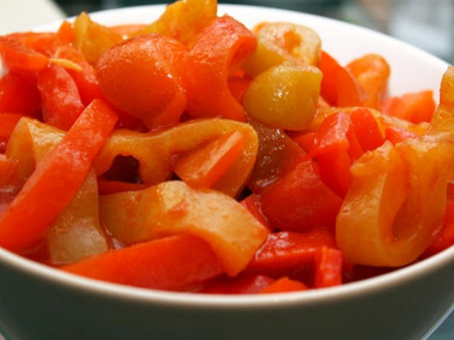 Лечо з болгарського перцю на зиму – рецепти “Пальчики оближеш”