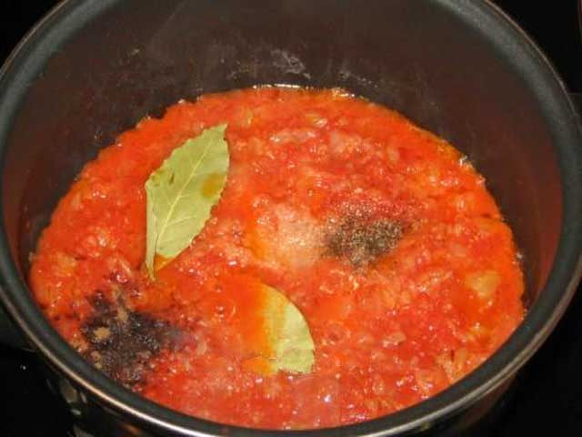 Тефтелі з підливою – 8 кращих кулінарних рецептів