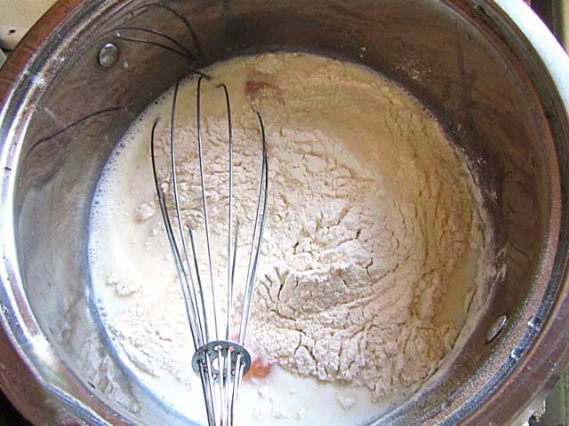 Тісто для домашніх пельменів – 10 кращих рецептів з фото і відео