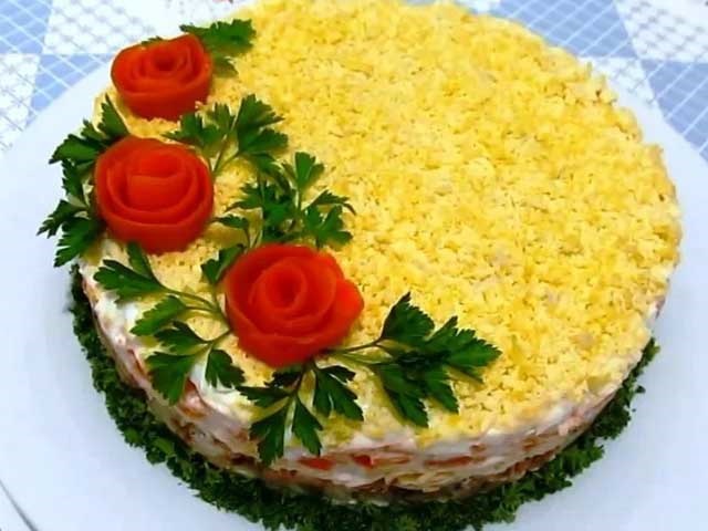 Салат Мімоза з рибними консервами — класичні покрокові рецепти