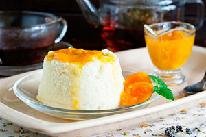 Сирна запіканка з фруктами: 4 рецепту для мультиварки і духовки