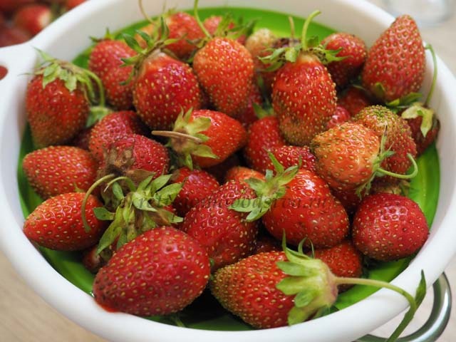 Торт Фрезє — рецепт приготування торта з полуницею в домашніх умовах