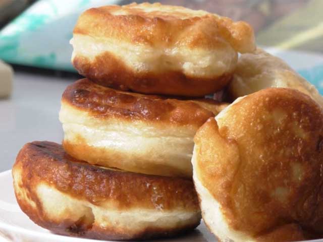 Пишні оладки на кефірі – 10 кращих і перевірених рецептів з фото і відео