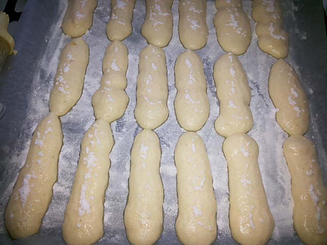 Печиво савоярді – рецепти бісквітного печива для тірамісу