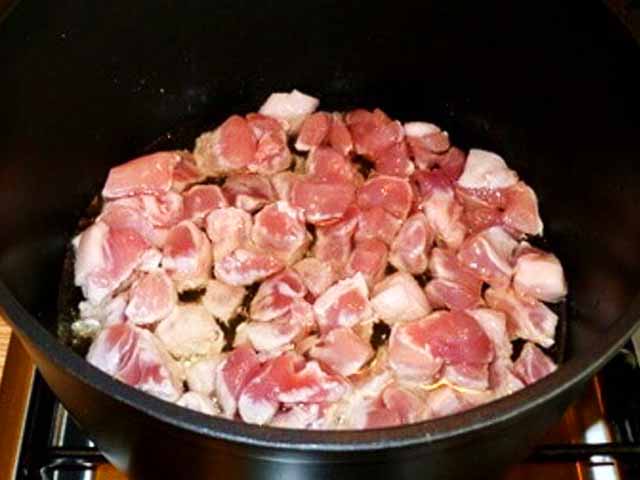 Як приготувати плов – 6 смачних рецептів справжнього узбецького плову