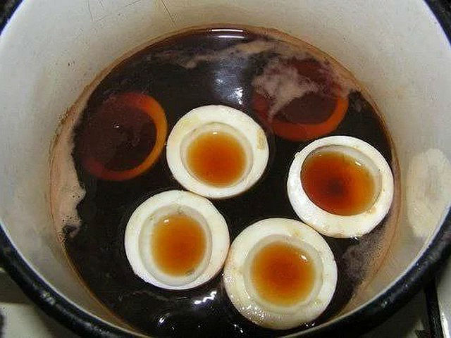 Яйця, фаршировані різними начинками. 12 простих і дуже смачних рецептів