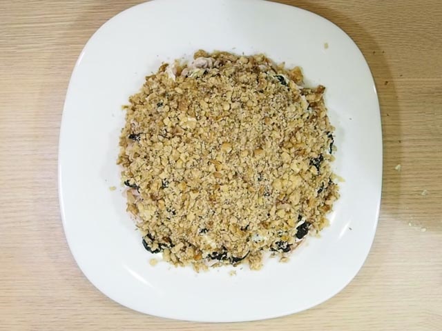 Салат на Новий рік 2020, який зметуть зі столу самим першим