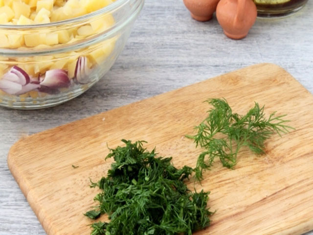 Салати з консервованих печериць: смачні рецепти, прості в приготуванні