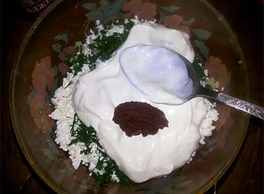 Рецепти смачних і простих салатів з сиру