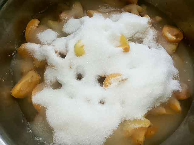 Варення з абрикосів з ядерцями на зиму рецепт з фото