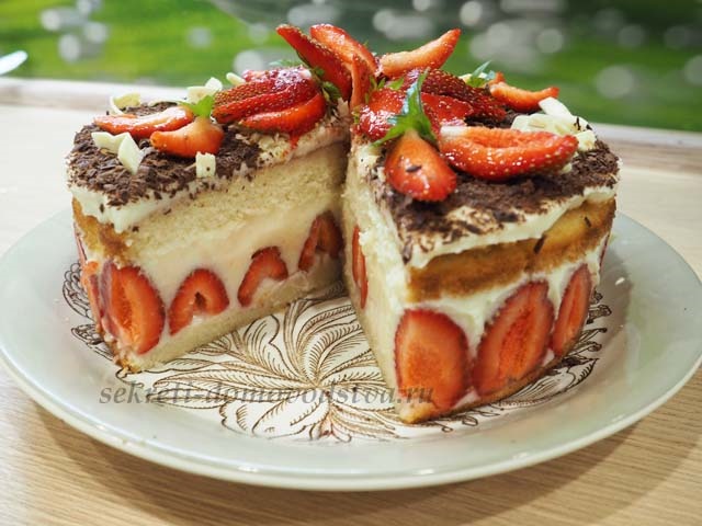 Торт Фрезє — рецепт приготування торта з полуницею в домашніх умовах