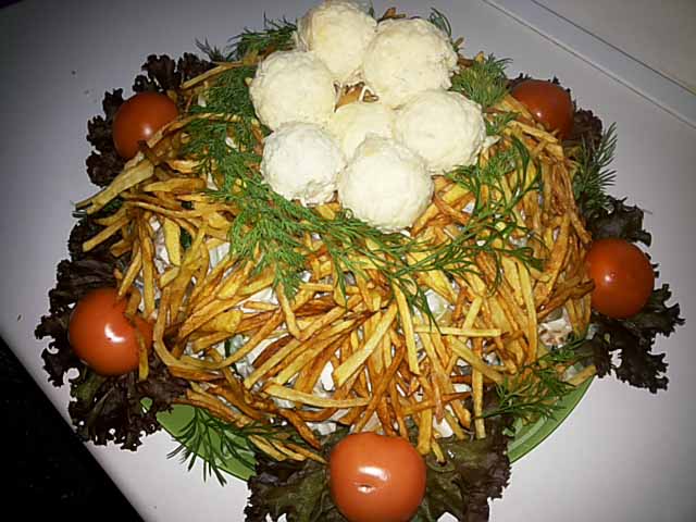 Салат “Гніздо Глухаря” – покроковий рецепт з фото