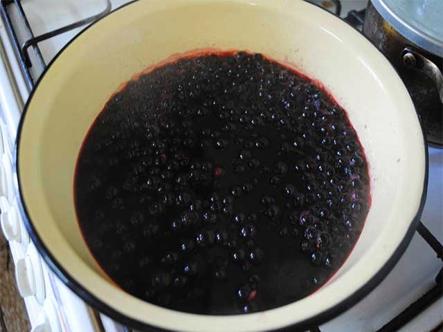 Варення з чорниці – 8 простих рецептів на зиму