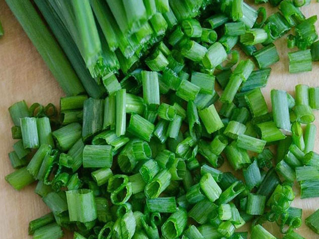 Салати з консервованих печериць: смачні рецепти, прості в приготуванні