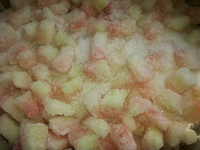 Варення з кавунових кірок – найпростіші рецепти