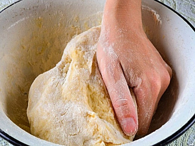 Як приготувати біляші з мясом в духовці. 6 смачних домашніх рецептів