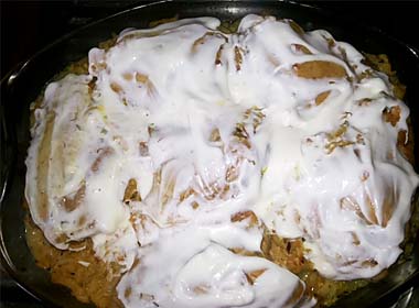 Курячі стегна під маринадом, запечені з картоплею, в сметані. Покроковий рецепт з фото