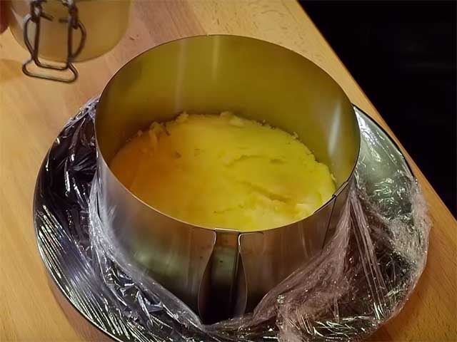 Салат Мімоза з рибними консервами — класичні покрокові рецепти