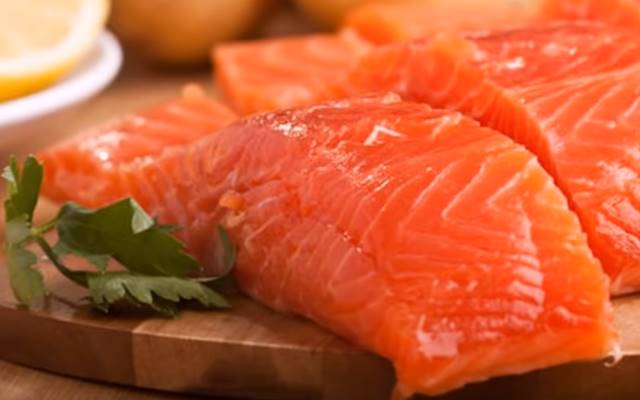 Сьомга, солона в домашніх умовах простими способами: солимо смачно і швидко