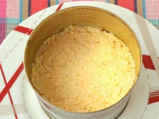 Салати з консервованих печериць: смачні рецепти, прості в приготуванні