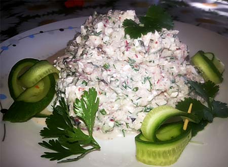 Рецепти смачних і простих салатів з сиру