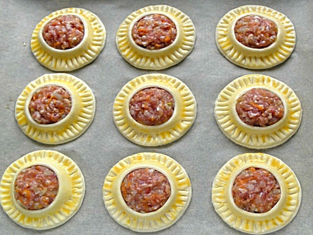 Як приготувати біляші з мясом в духовці. 6 смачних домашніх рецептів